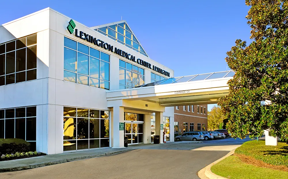 Front entrance of Lexington Health Lexington