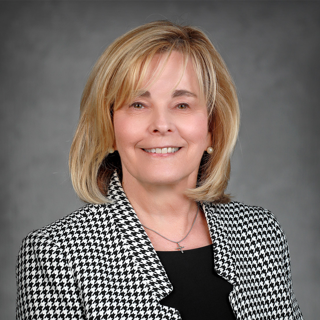 Cathy Landis headshot.