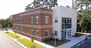 Front entrance of Forest Acres Medical Park 2