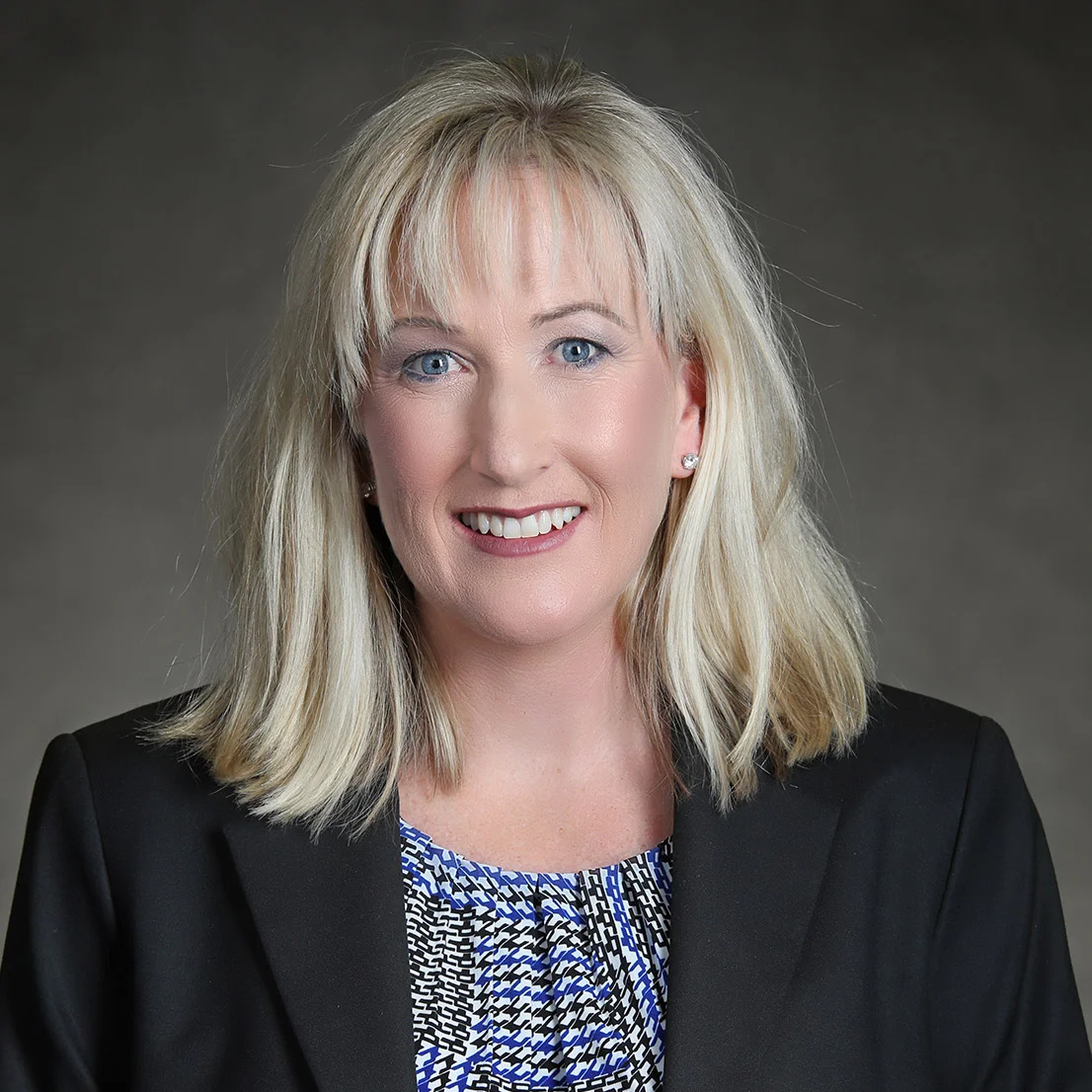 Heather Currier headshot.