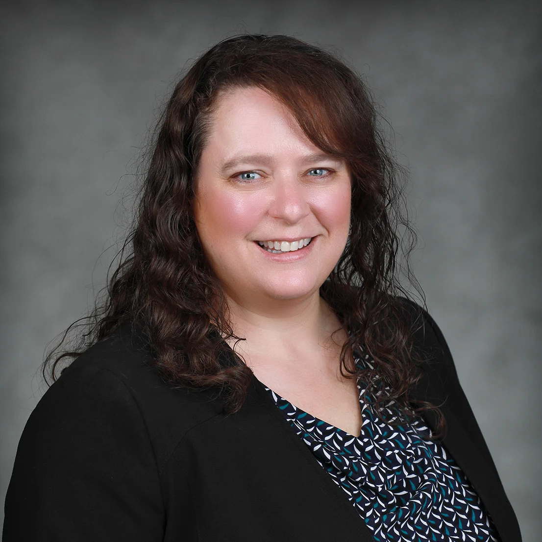 Headshot of Laura Ernst