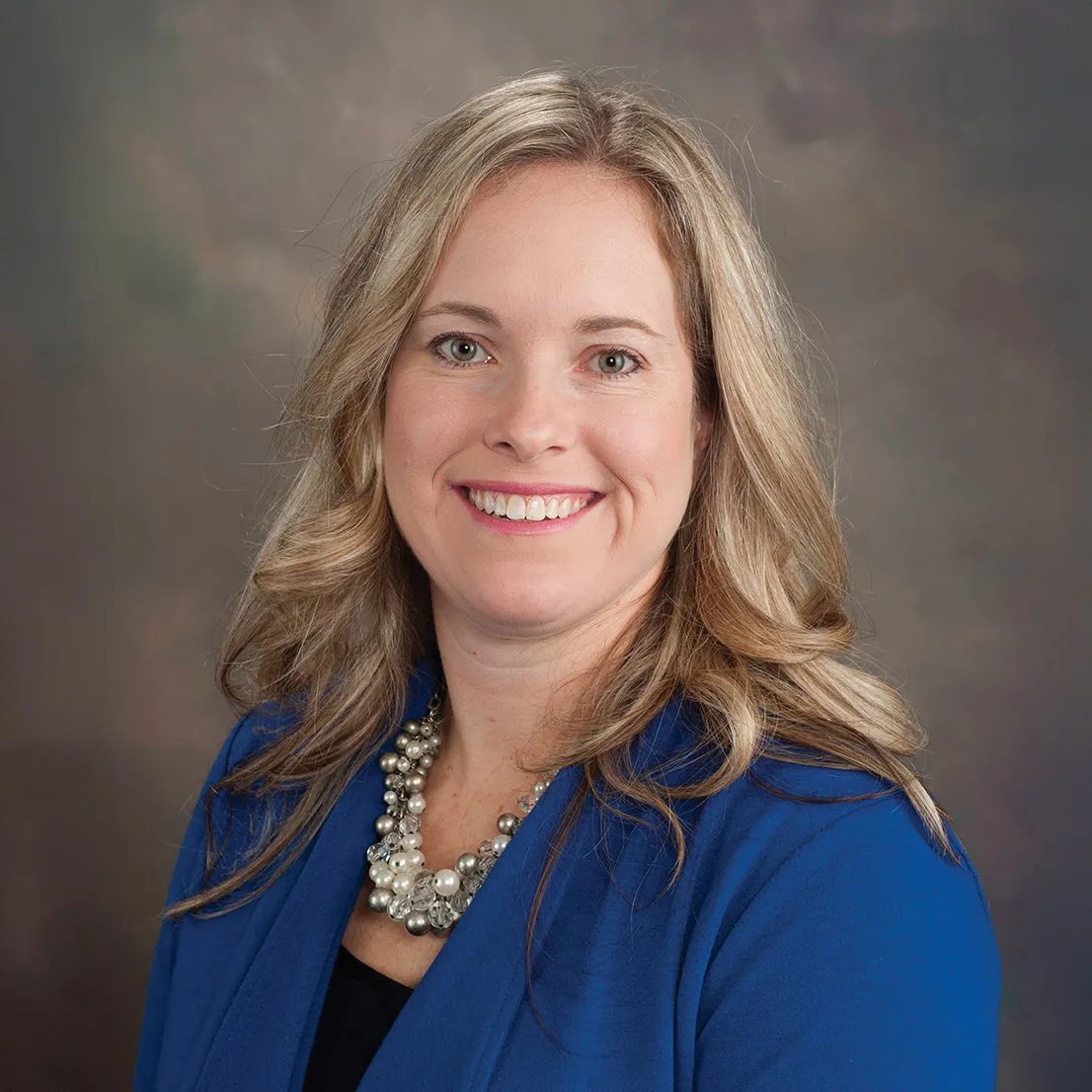 Headshot of Erin R. Hays